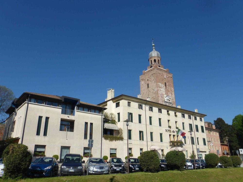 Hotel Alla Torre Castelfranco Veneto Exterior photo