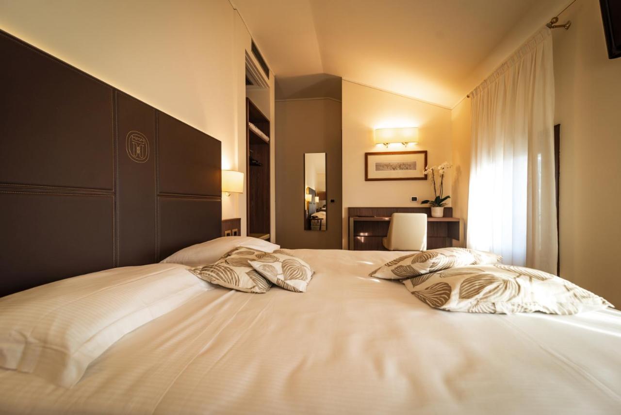 Hotel Alla Torre Castelfranco Veneto Exterior photo